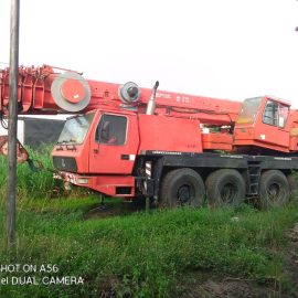 80 ton Grove GMK motor Crane