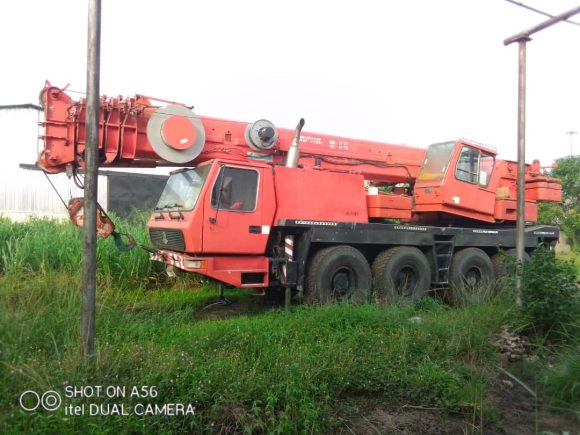 80 ton Grove GMK motor Crane