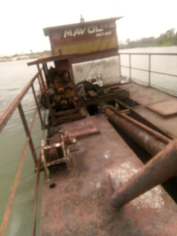 Scrap dredger in Nigeria for sale